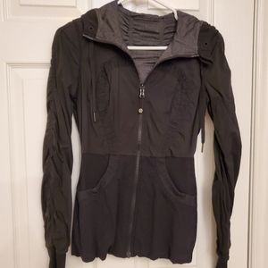 Lululemon reversible black/grey jacket